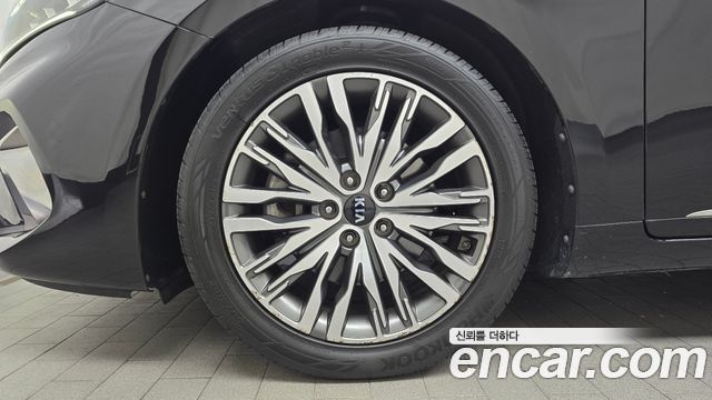 Kia K7 из Кореи Encar