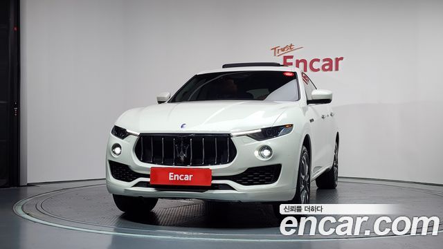 Maserati Levante из Кореи Encar