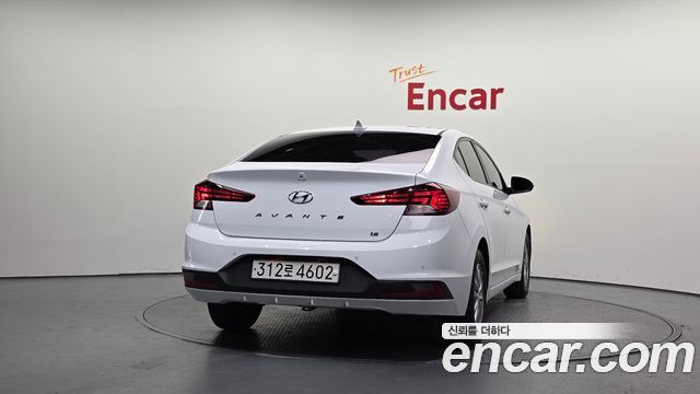 Hyundai AVANTE из Кореи Encar
