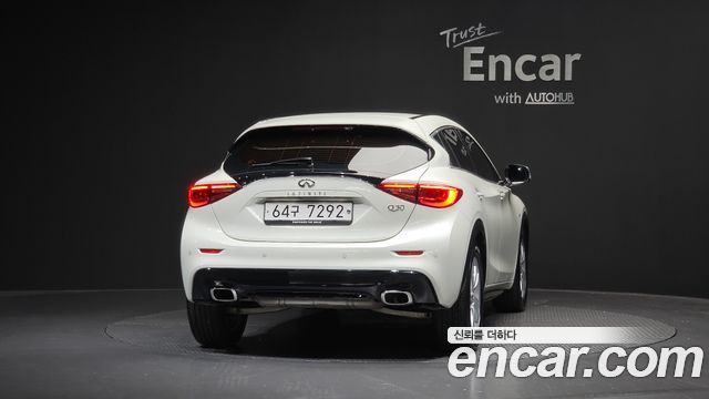 Infiniti Q30 из Кореи Encar