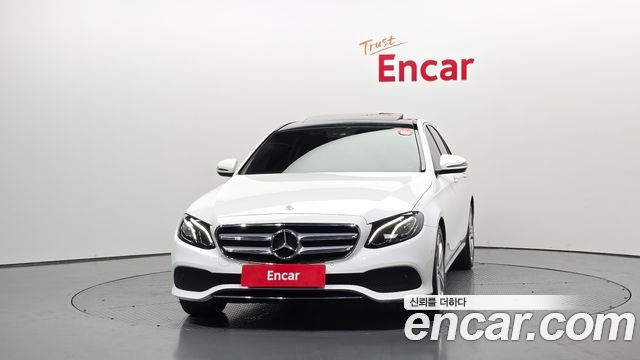 Mercedes-Benz E-Class E200 Avantgarde — пробег 74 229 км — фото 3 из 5