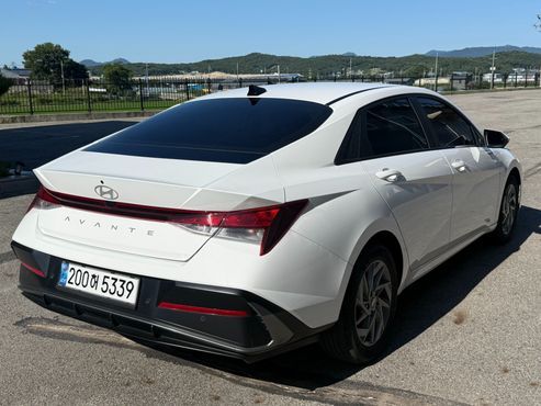 Hyundai AVANTE 1.6 Modern — пробег 11 600 км — фото 4 из 5