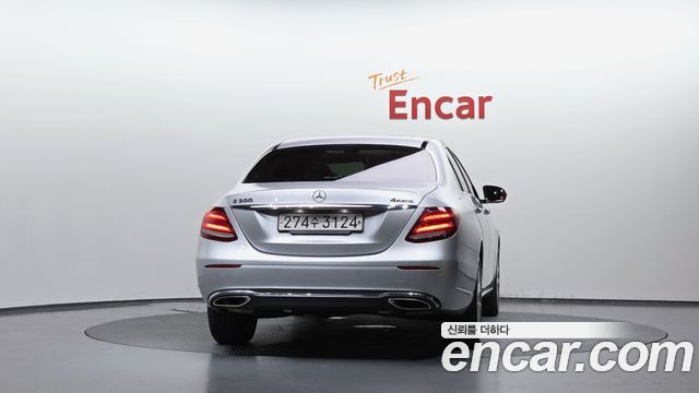 Mercedes-Benz E-Class из Кореи Encar