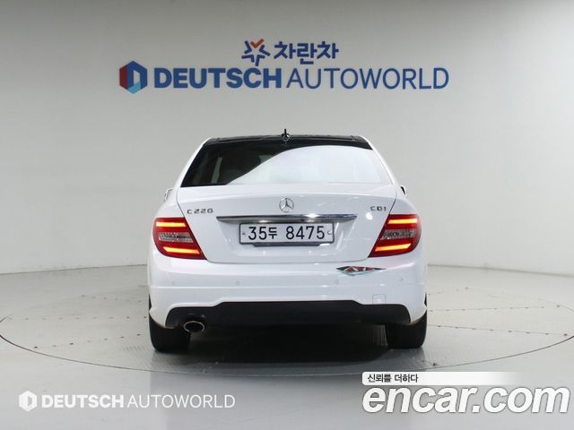 Mercedes-Benz C-Class C220 CDI AVANTGARDE — пробег 158 873 км — фото 4 из 5