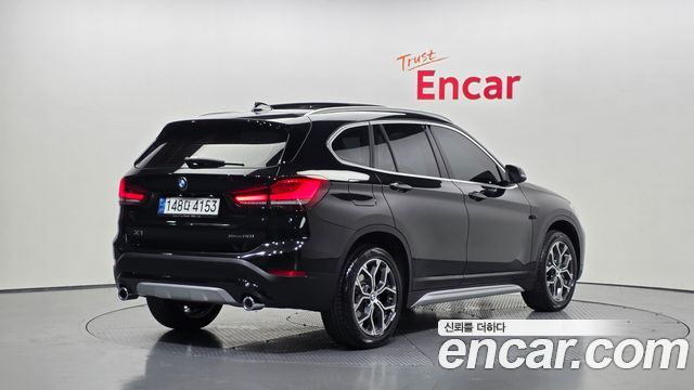 BMW X1 xDrive 20i xLine — пробег 13 539 км — фото 2 из 5