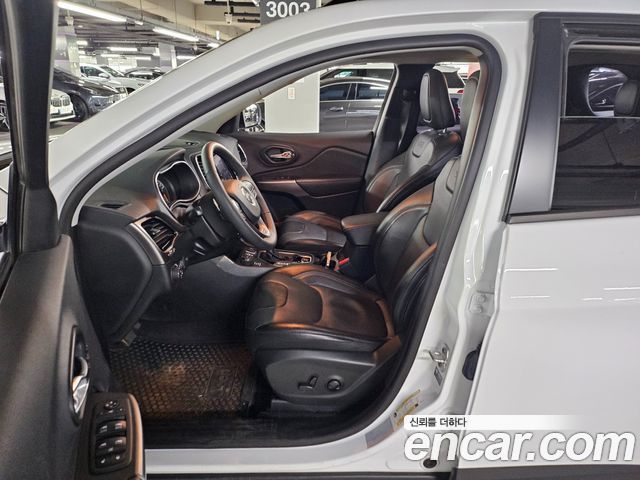 Jeep Cherokee из Кореи Encar