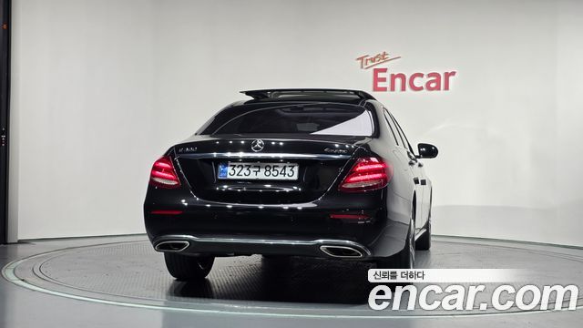 Mercedes-Benz E-Class из Кореи Encar