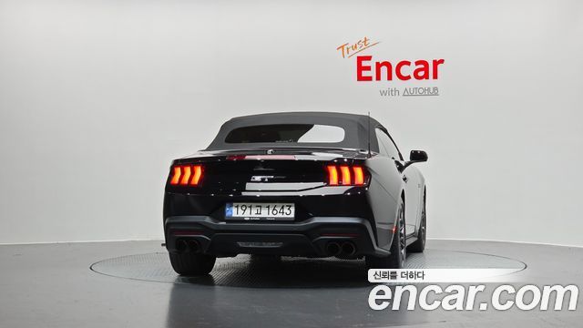 Ford Mustang 5.0 GT Premium Convertible — пробег 15 207 км — фото 4 из 5