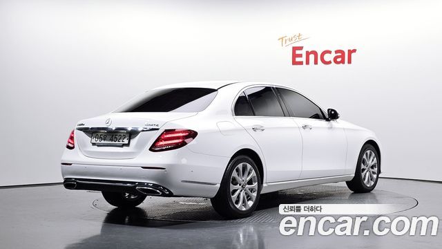 Mercedes-Benz E-Class из Кореи Encar