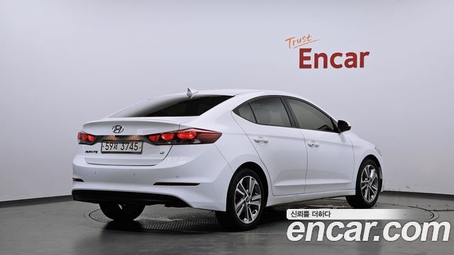 Hyundai AVANTE из Кореи Encar