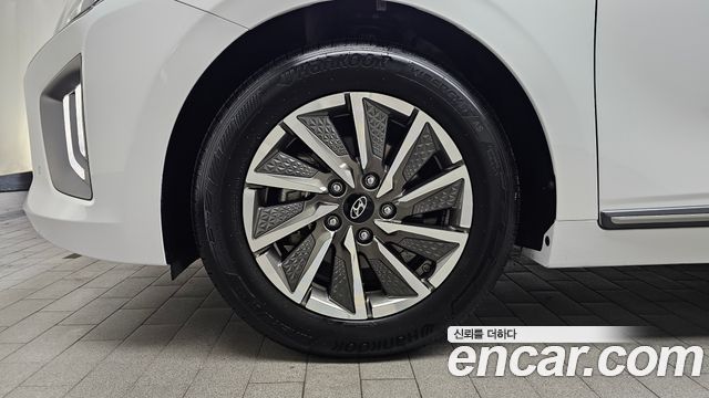 Hyundai Ioniq из Кореи Encar
