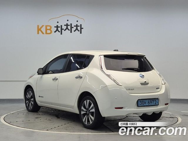 Nissan Leaf EV SL — пробег 70 428 км — фото 2 из 5
