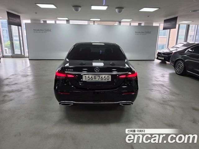 Mercedes-Benz E-Class из Кореи Encar