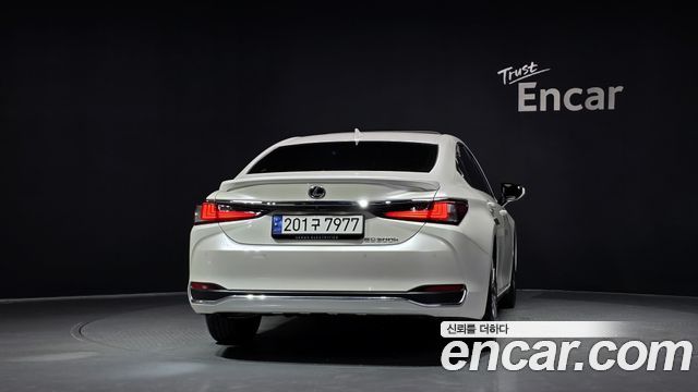 Lexus ES из Кореи Encar
