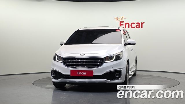 Kia Carnival 9-Seater Noblesse Special — пробег 127 678 км — фото 3 из 5