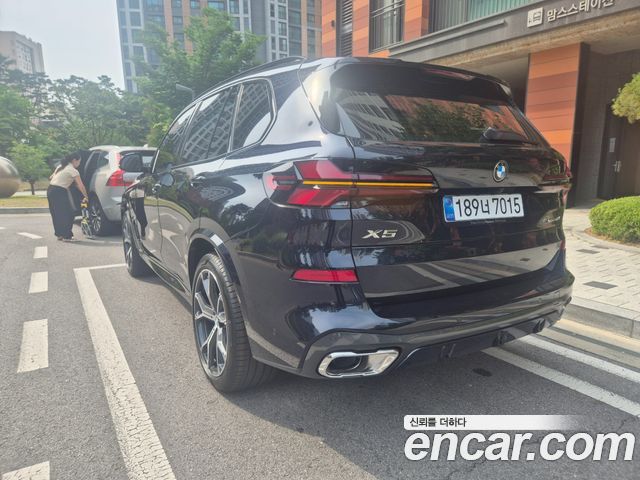 BMW X5 xDrive 40i M Sport — пробег 1 864 км — фото 3 из 5