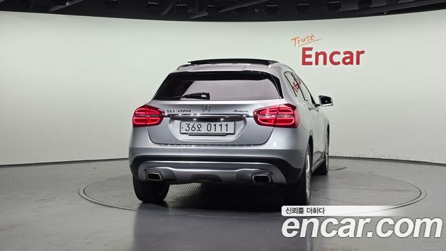 Mercedes-Benz GLA-Class GLA200 d 4MATIC — пробег 204 532 км — фото 4 из 5