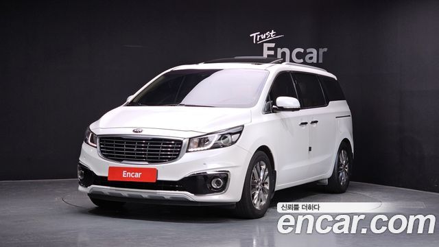 Kia Carnival Gasoline 7-seater Limousine President — пробег 127 491 км — фото 1 из 5