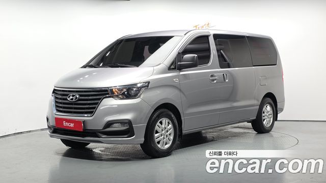 Hyundai Starex Van 5-Seater LPi Smart — пробег 152 535 км — фото 1 из 5