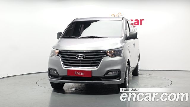 Hyundai Starex Van 5-Seater LPi Smart — пробег 152 535 км — фото 3 из 5