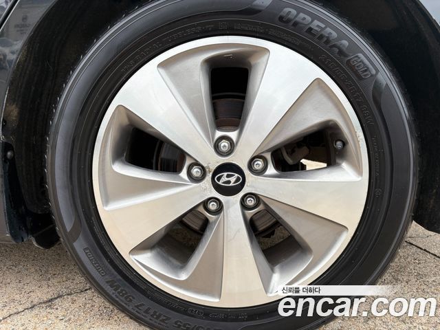 Hyundai Sonata 2.0 Premier — пробег 183 209 км — фото 5 из 5