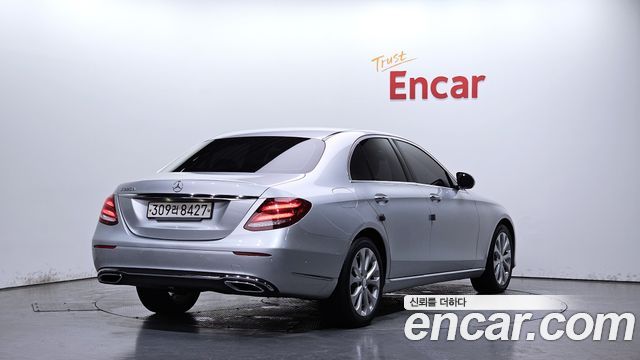 Mercedes-Benz E-Class из Кореи Encar