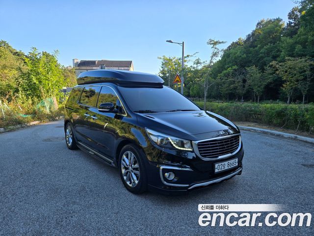 Kia Carnival 7-seater Hi-limousine President — пробег 176 203 км — фото 2 из 5