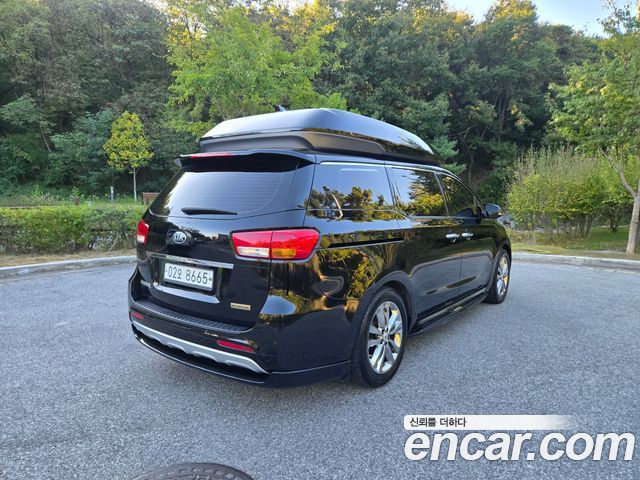 Kia Carnival 7-seater Hi-limousine President — пробег 176 203 км — фото 3 из 5