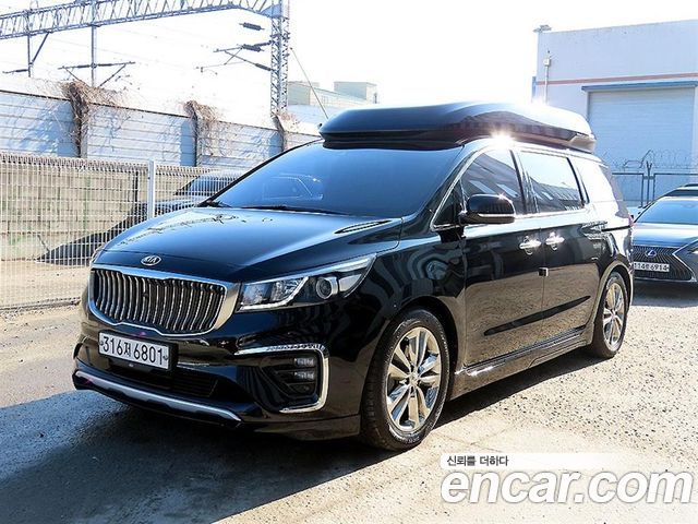 Kia Carnival Gasoline 9-seater Hi-Limousine Noblesse — пробег 183 367 км — фото 1 из 5