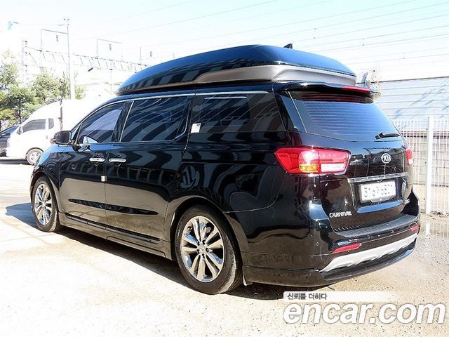 Kia Carnival Gasoline 9-seater Hi-Limousine Noblesse — пробег 183 367 км — фото 2 из 5
