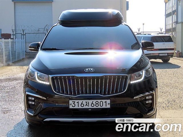 Kia Carnival Gasoline 9-seater Hi-Limousine Noblesse — пробег 183 367 км — фото 3 из 5