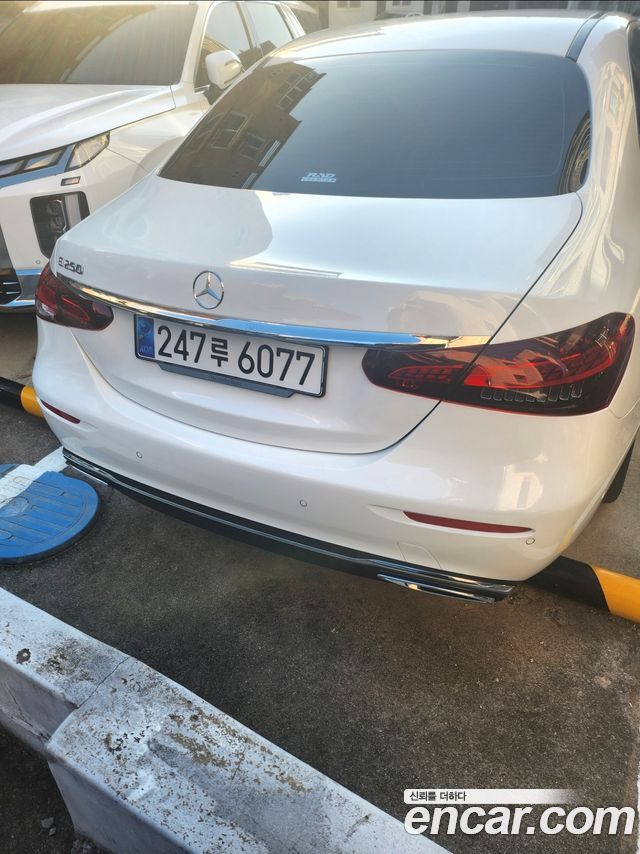 Mercedes-Benz E-Class из Кореи Encar