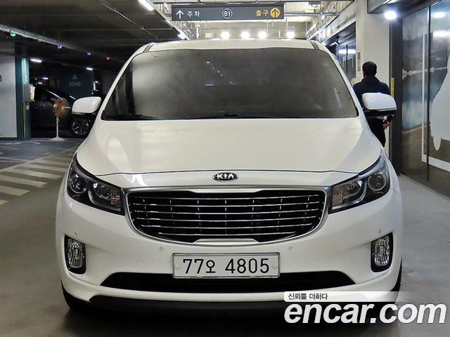 Kia Carnival 6-seater Wheelchair lift — пробег 259 146 км — фото 1 из 5