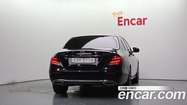 Mercedes-Benz E-Class из Кореи Encar