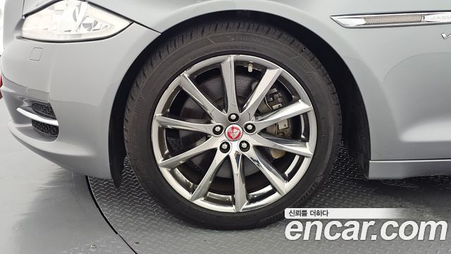 Jaguar XJ из Кореи Encar