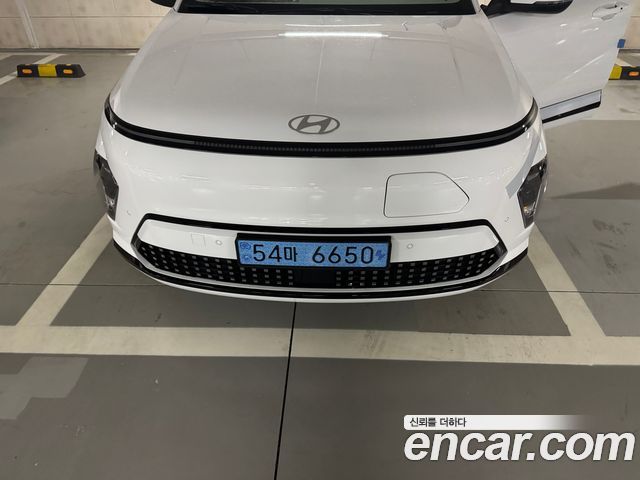 Hyundai Kona Long Range Premium — пробег 29 000 км — фото 1 из 5