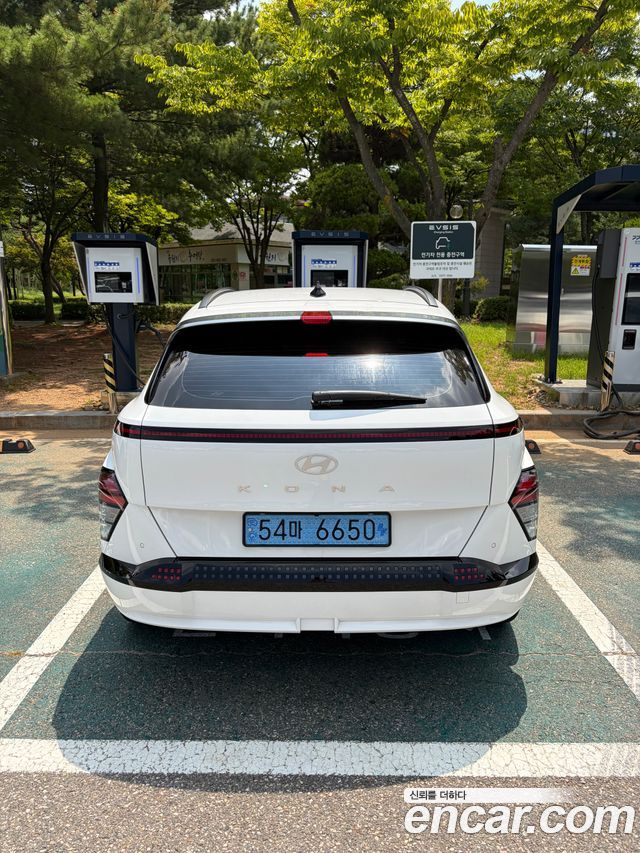 Hyundai Kona Long Range Premium — пробег 29 000 км — фото 2 из 5
