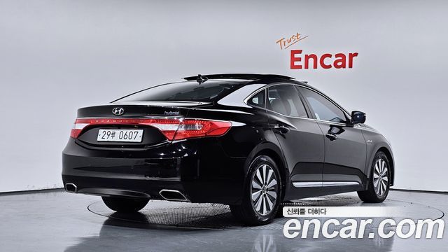 Hyundai Grandeur Premium — пробег 169 110 км — фото 2 из 5
