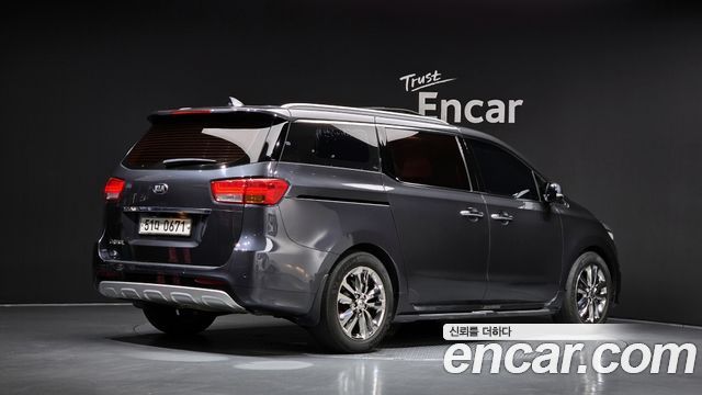 Kia Carnival из Кореи Encar