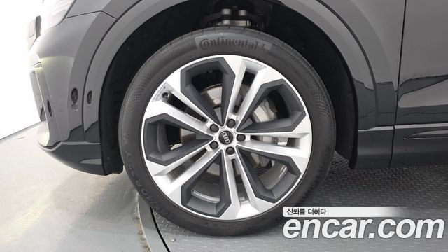 Audi Q8 из Кореи Encar