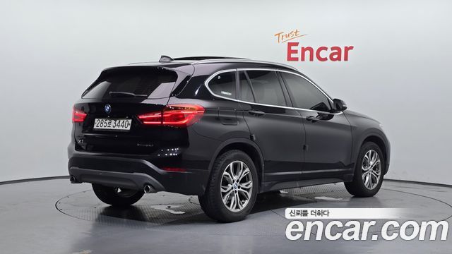 BMW X1 xDrive 18d Premium — пробег 84 618 км — фото 2 из 5