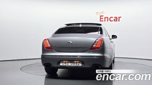 Jaguar XJ из Кореи Encar