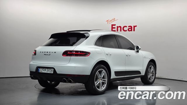Porsche Macan из Кореи Encar