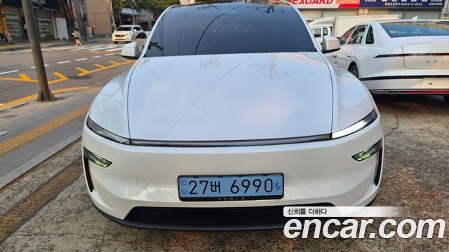 Tesla Model Y Premium RWD — пробег 500 км — фото 1 из 5