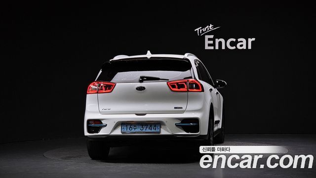 Kia Niro из Кореи Encar