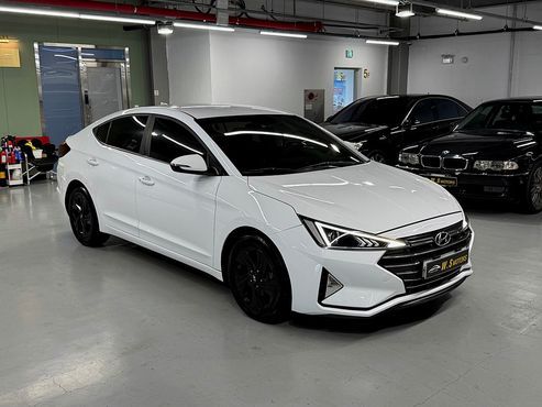 Hyundai AVANTE 1.6 Smart — пробег 109 680 км — фото 3 из 5
