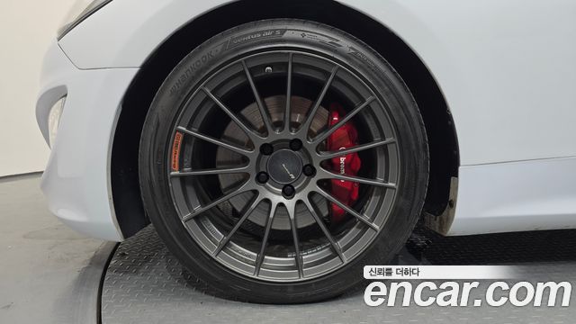 Hyundai Genesis из Кореи Encar
