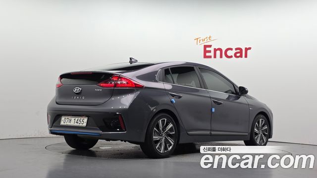 Hyundai Ioniq из Кореи Encar