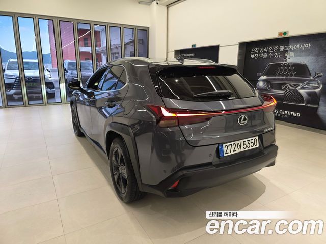 Lexus UX из Кореи Encar