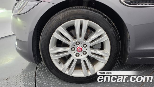 Jaguar XF из Кореи Encar